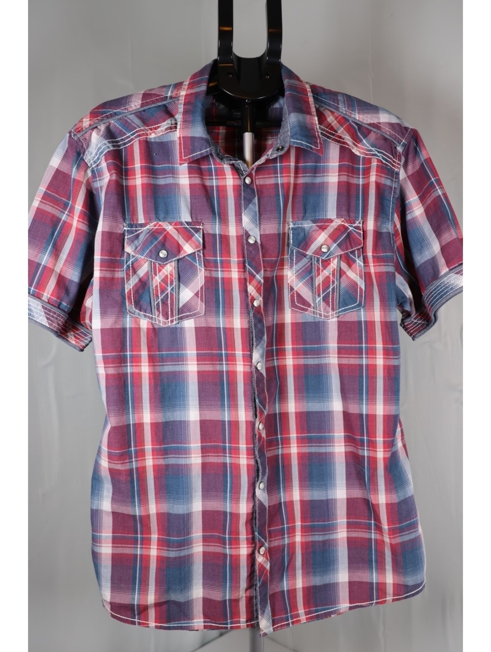 BKE Men's Athletic Fit XL Red Blue White Plaid Short Sleeve Button-Up Shirt